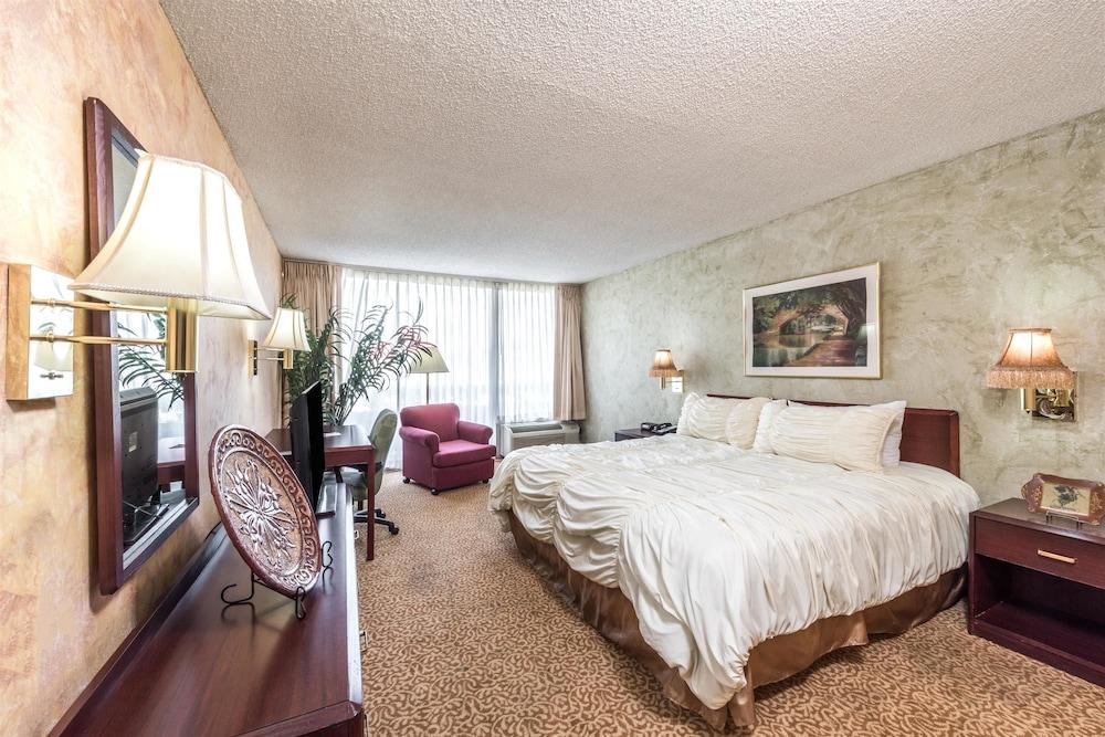 Staybridge Suites Dallas Market Ctr Love Field, An Ihg Hotel Ngoại thất bức ảnh
