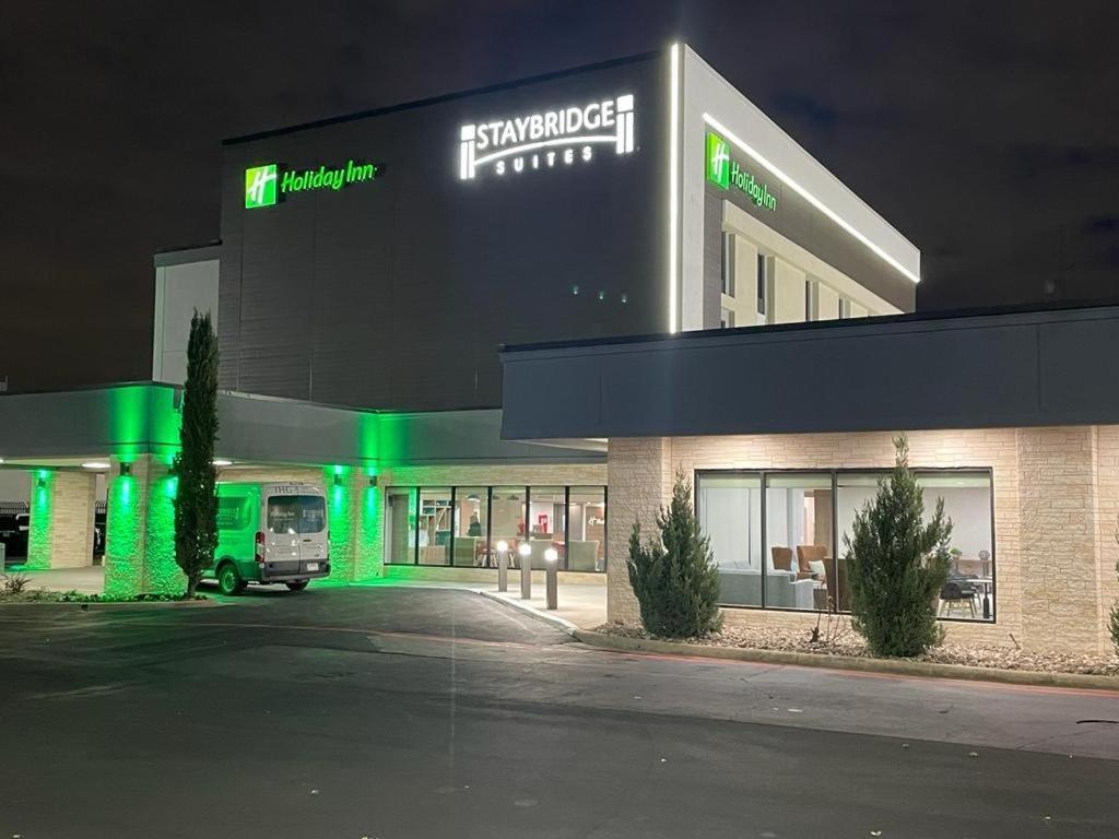 Staybridge Suites Dallas Market Ctr Love Field, An Ihg Hotel Ngoại thất bức ảnh
