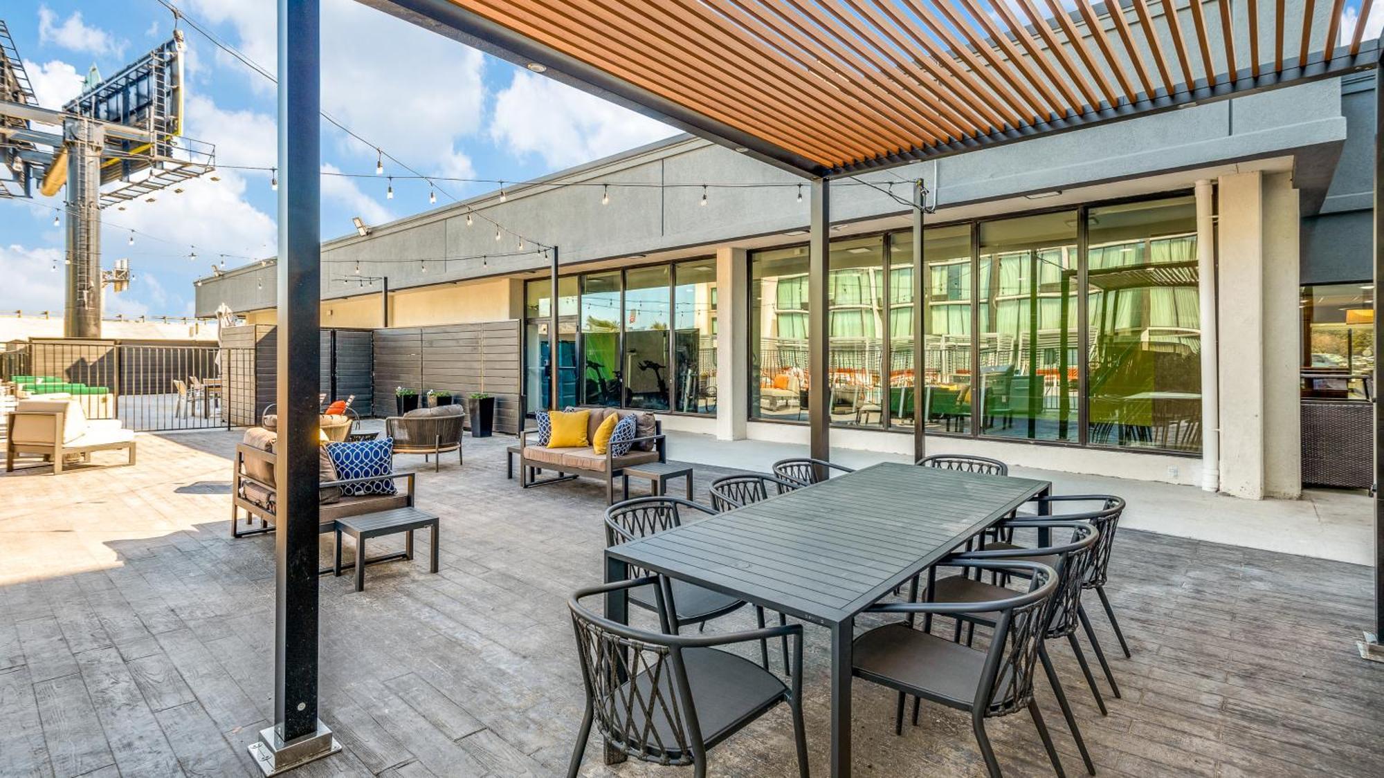 Staybridge Suites Dallas Market Ctr Love Field, An Ihg Hotel Ngoại thất bức ảnh