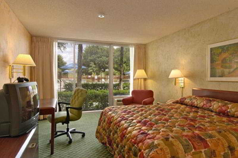 Staybridge Suites Dallas Market Ctr Love Field, An Ihg Hotel Phòng bức ảnh